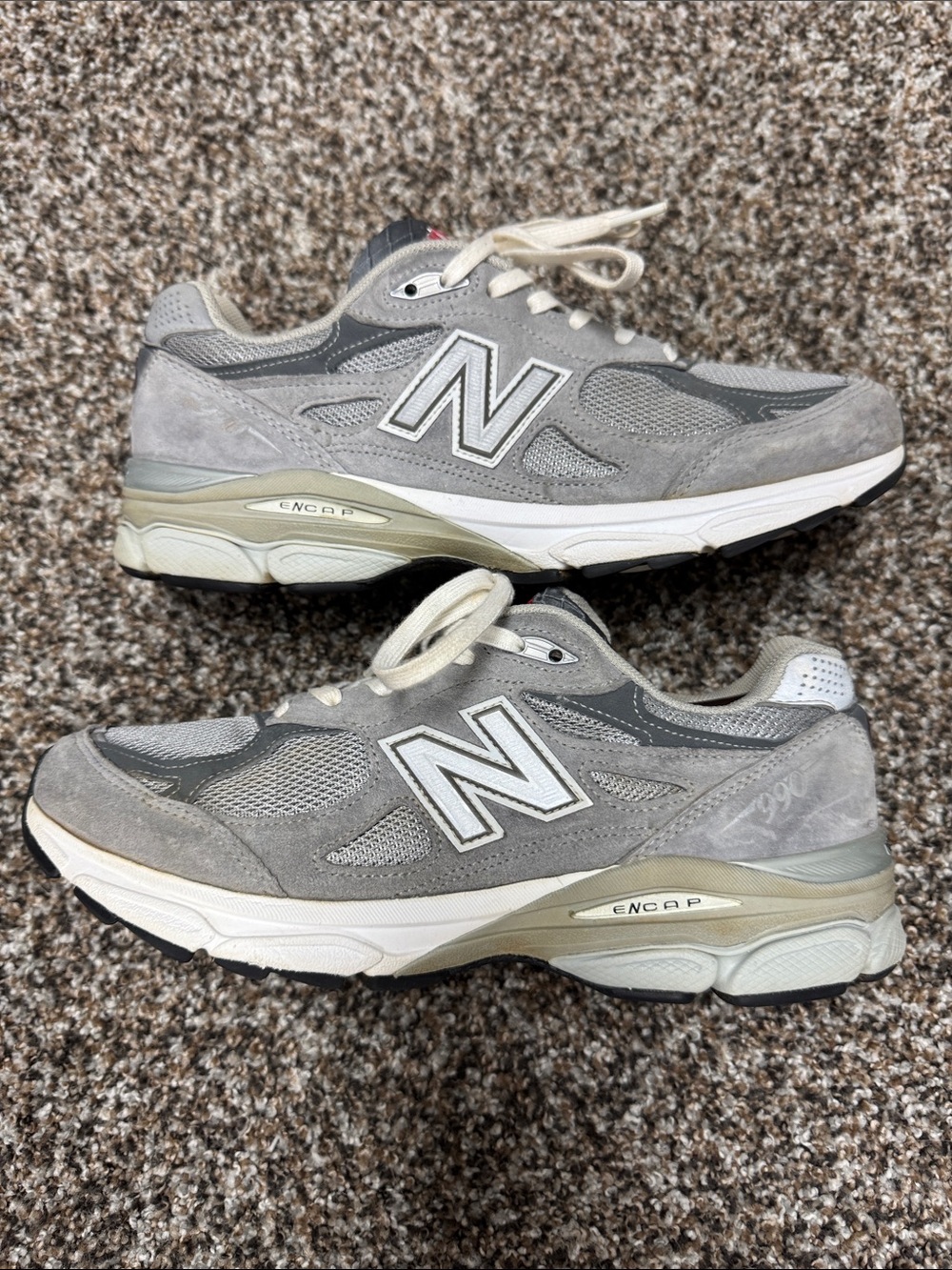 Men’s NEW BALANCE 990v3 Running Shoe  M990GL3 Size 8.5 Castlerock Gray Suede USA